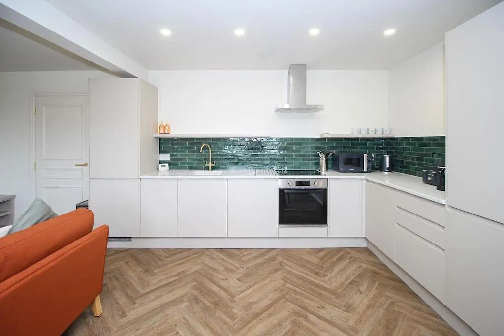 Harrogate Townhouse - 2 Bed Luxury Apartment